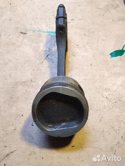 Volkswagen Golf 3 Vento Поршень с шатуном