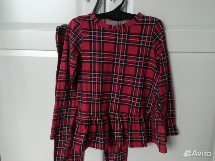 Продам костюм трикотажный для девочки, р 128-134