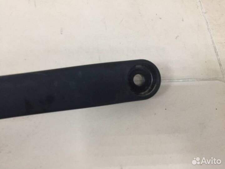 Поводок стеклоочистителя передний правый Hyundai i