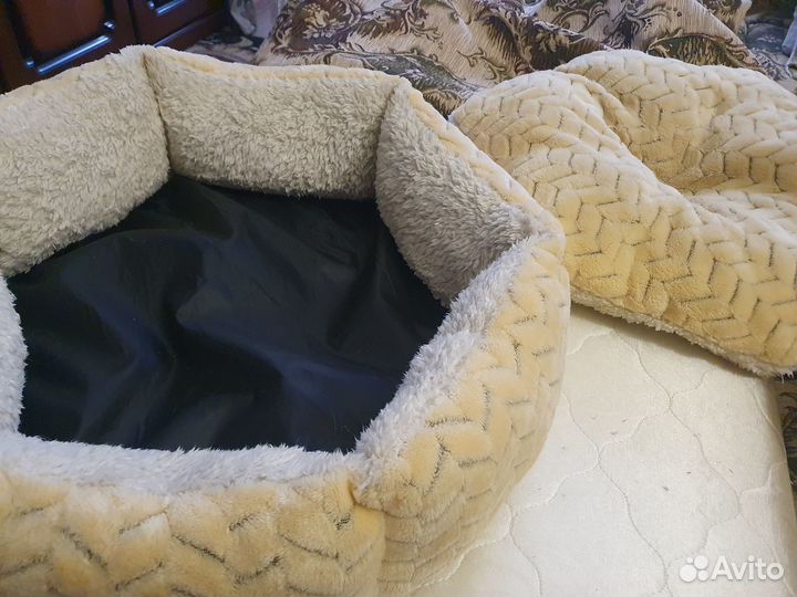 Лежак для собак и кошек
