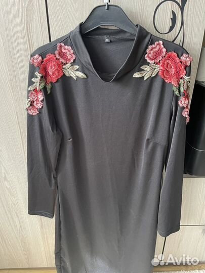 Платье женское