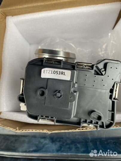 Дросельная заслоннка Фольцвайген Тигуан 2010 год