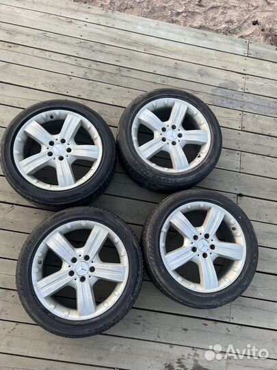 R18 Bridgestone Potenza RE050 225/50, PCD 5x112 DIA 66.6