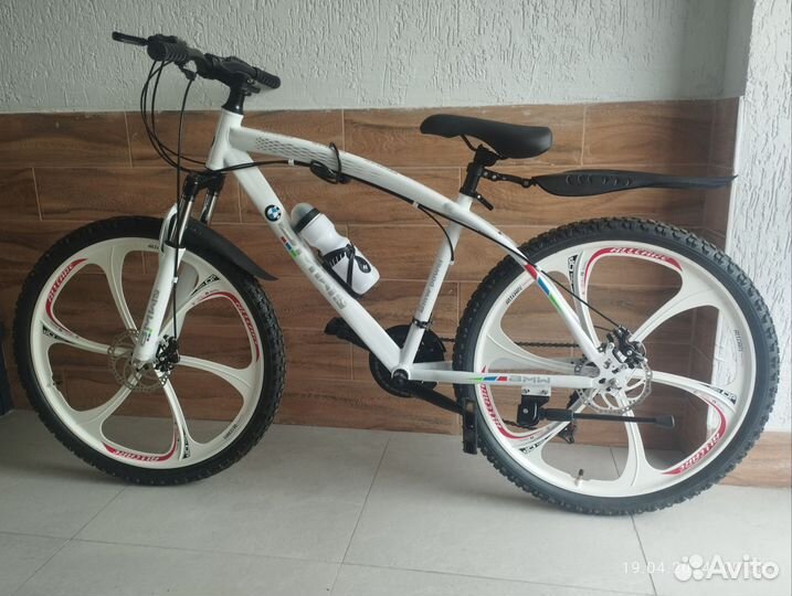 Велосипед новый на литых дисках