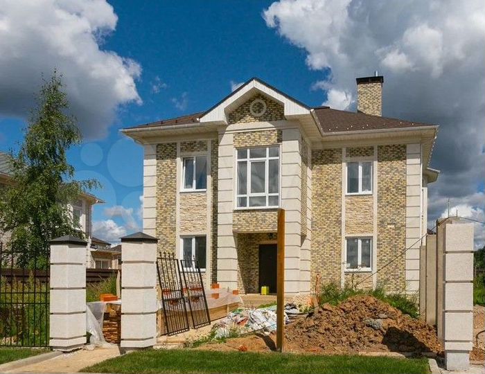 Коттедж 224 м² на участке 8 сот.