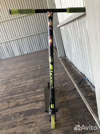 Трюковой самокат tech team scoot черно-зеленый