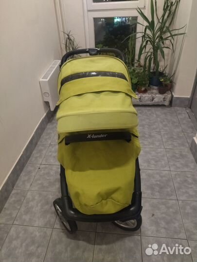 Прогулочная коляска б/у