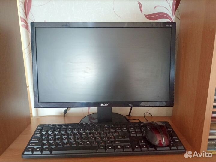 Продам компьютер в сборе+стол