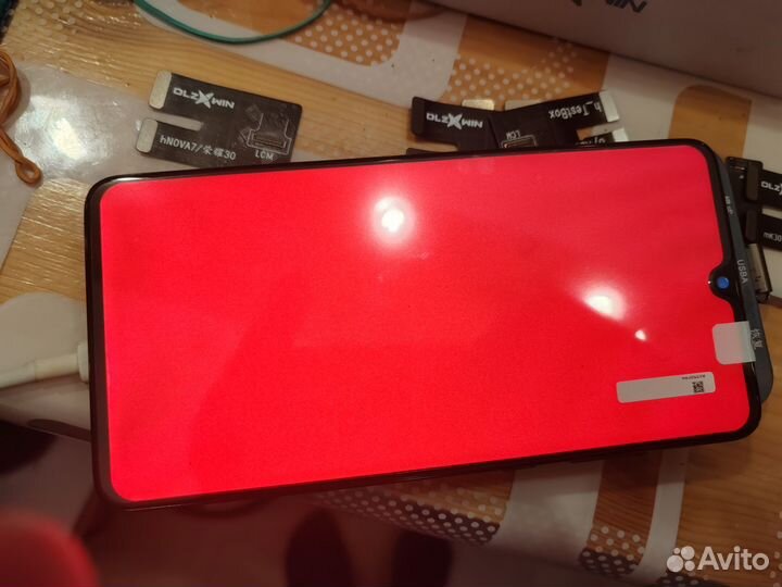 Huawei Mate 20 дисплей