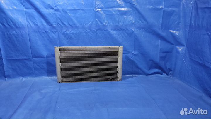 Радиатор охлаждения двигателя BMW 5-Series E60/E61