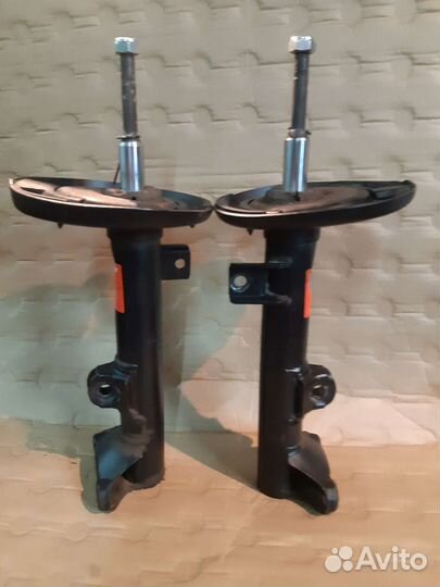 Амортизаторы передние Мерседес С-класса