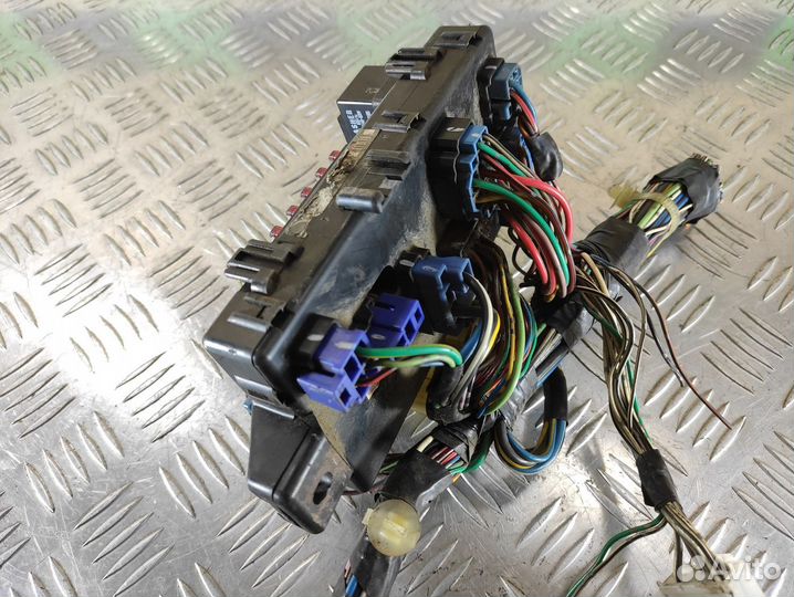 Блок предохранителей моторный Daihatsu Atrai 7