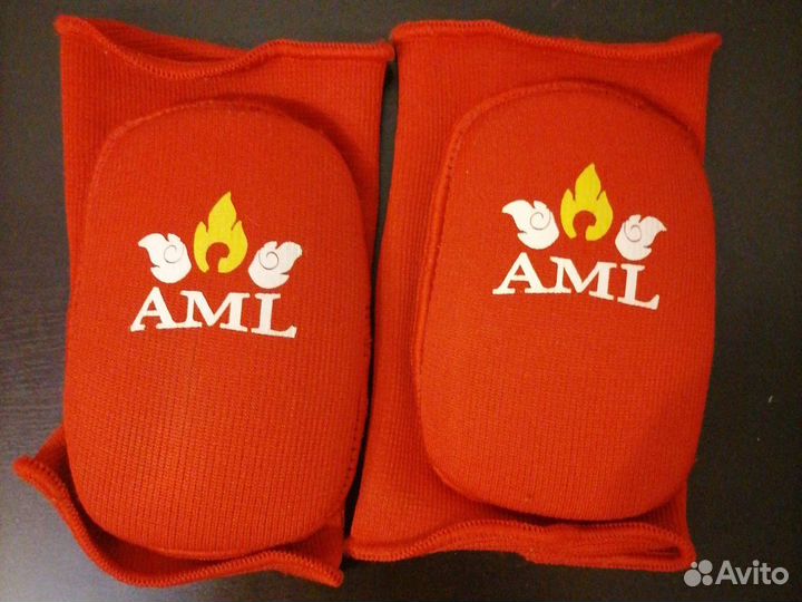 Налокотники для спорта красные AML