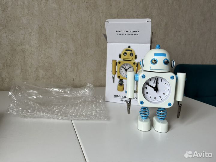 Часы будильник