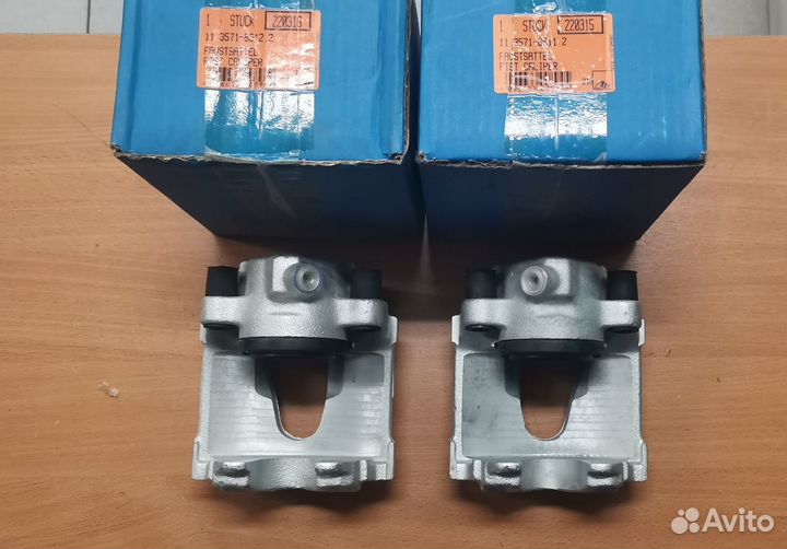 Суппорта тормозные передние MB W202 W210 комплект