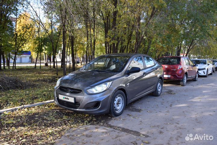 Hyundai Solaris 1.6 AT, 2011, 175 000 км