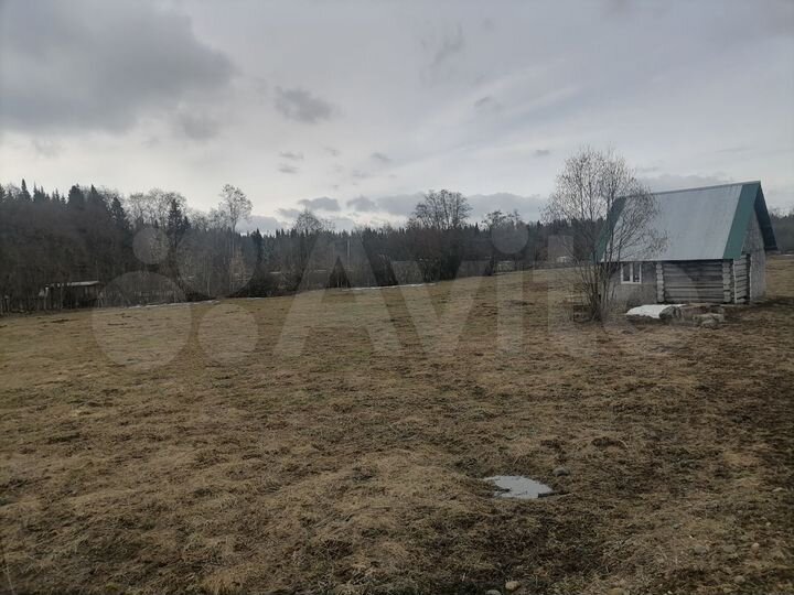 Дом 23,2 м² на участке 25 сот.