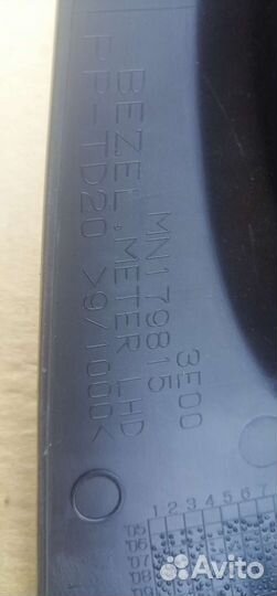 Накладка щитка приборов Mitsubishi Pajero Sport