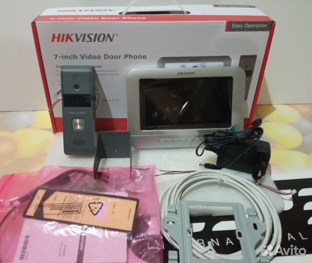 Видеодомофон цветной,Hikvision,с вызывной панелью