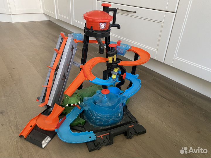 Трек хот вилс автомойка