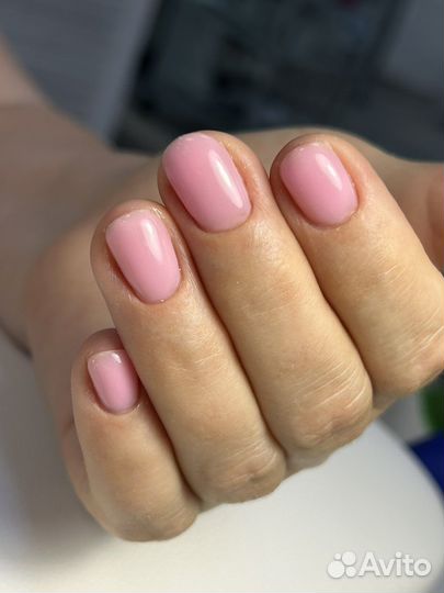 Маникюр с покрытием гель-лаком