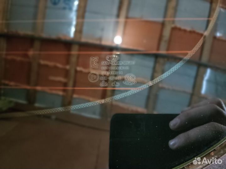 Стекло заднее Kia Quoris рестайлинг KH 09.2014 - 0