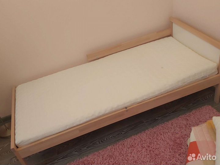 Детская кровать IKEA с матрасом