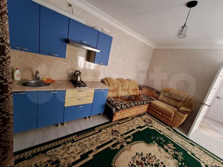 Комната 35 м² в 2-к., 1/2 эт.