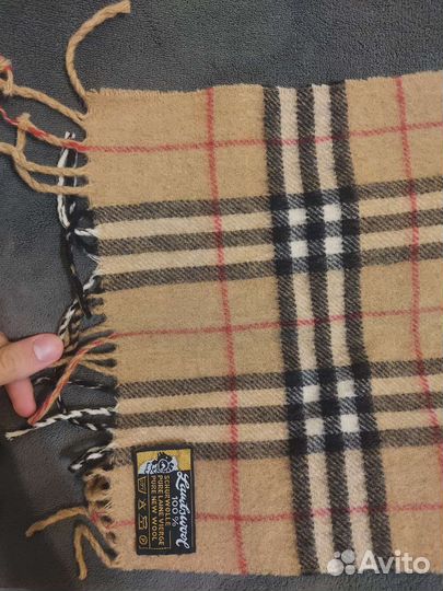 Шарф в расцветке Burberry