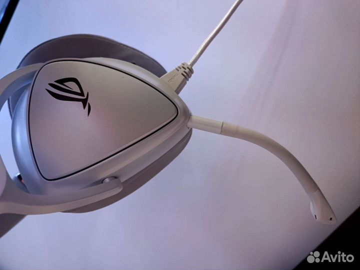 Наушники asus ROG delta