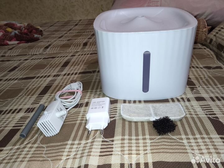 Поилка-фонтанчик для животных