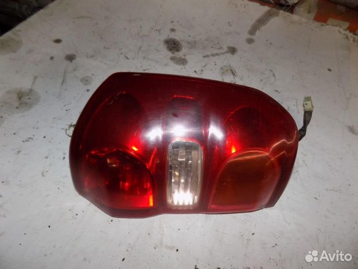 Фонарь задний правый RAV 4 2000-2005