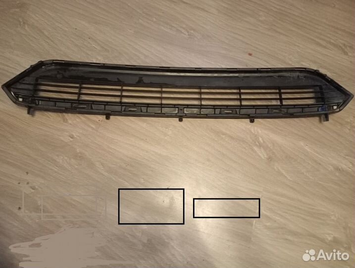 Решетка радиатора бампера Toyota Highlander