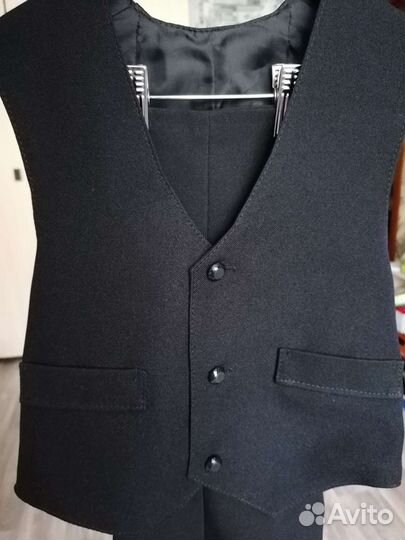 Жилетка и брюки для мальчика