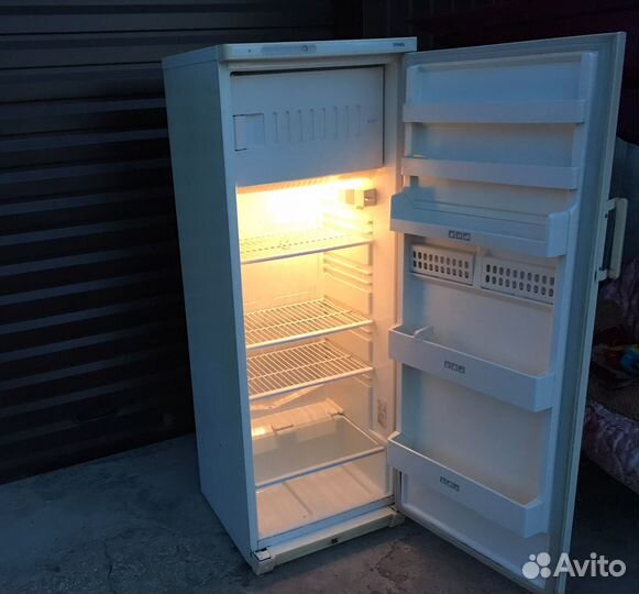 Холодильник 