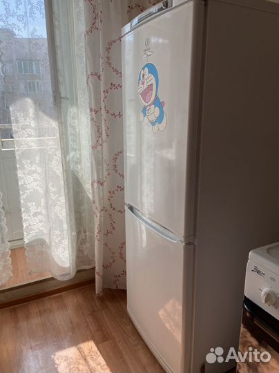 Холодильник indesit SB1670