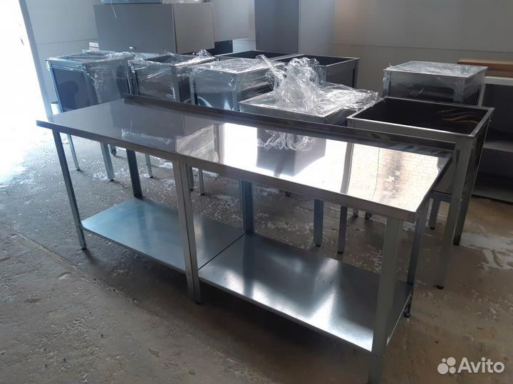 Стол разделочный из нержавеющей стали
