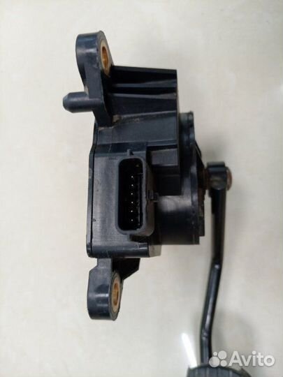 Педаль газа Nissan March AK12 CR12DE 2003