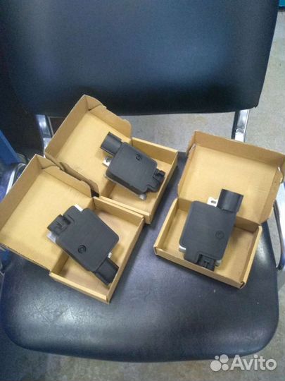 Блок управления вентилятором Ford