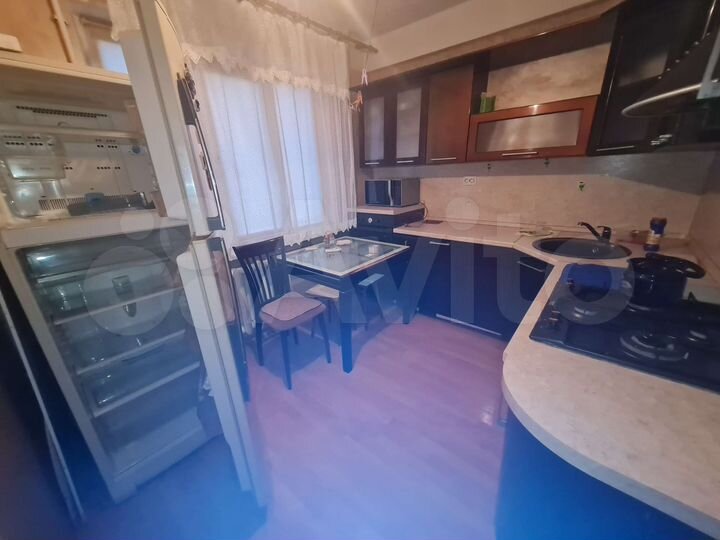 2-к. квартира, 52 м², 3/5 эт.