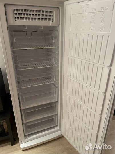 Морозильная камера Indesit sfr167nf