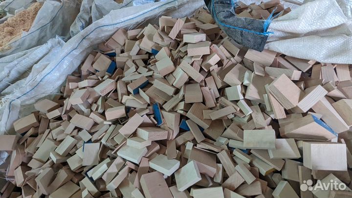 Буковые обрезки для копчения, маленькие