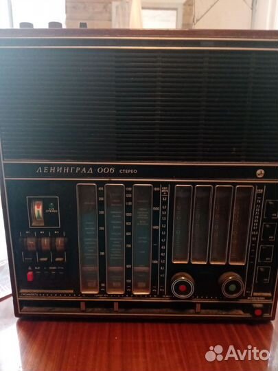 Радиоприемник СССР Ленинград 006, стерео