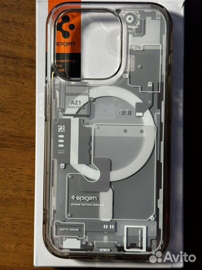 Чехол на iPhone 15 pro Spigen Zero One