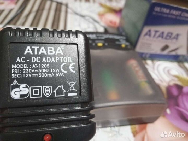 Зарядное устройство с авто адаптером