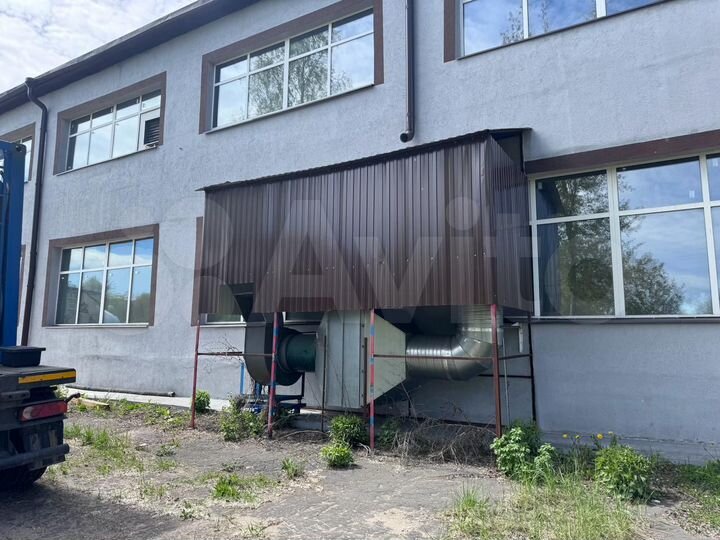 Производственная база, здания 2600 м², зу 4 га