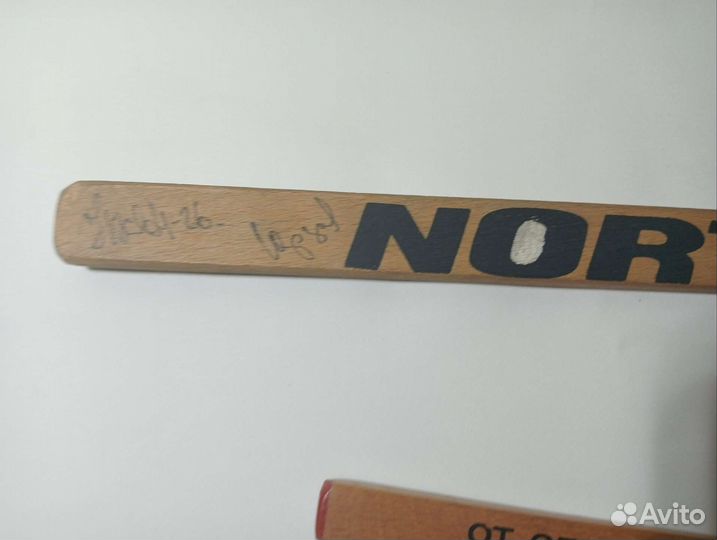 Клюшки с автографами сборной СССР чм 77