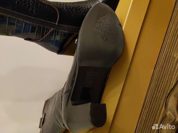 Сапоги женские 39 размер Sara Kent