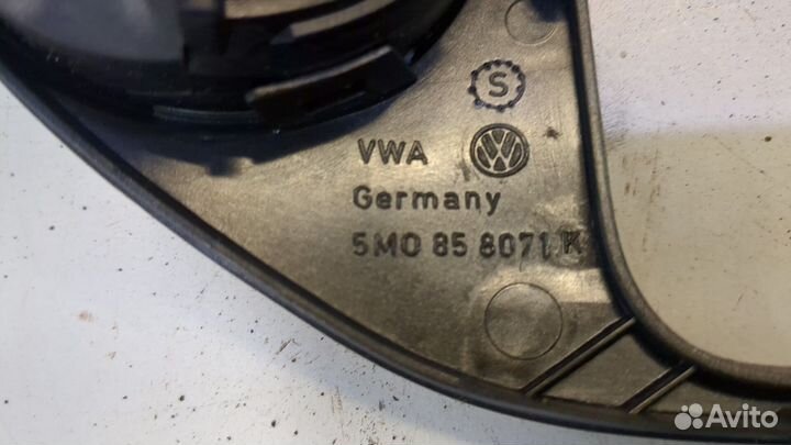 Рамка под магнитолу Volkswagen Tiguan