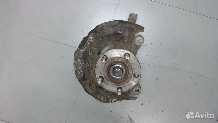 Ступица (кулак, цапфа) Subaru Legacy (B11), 1995